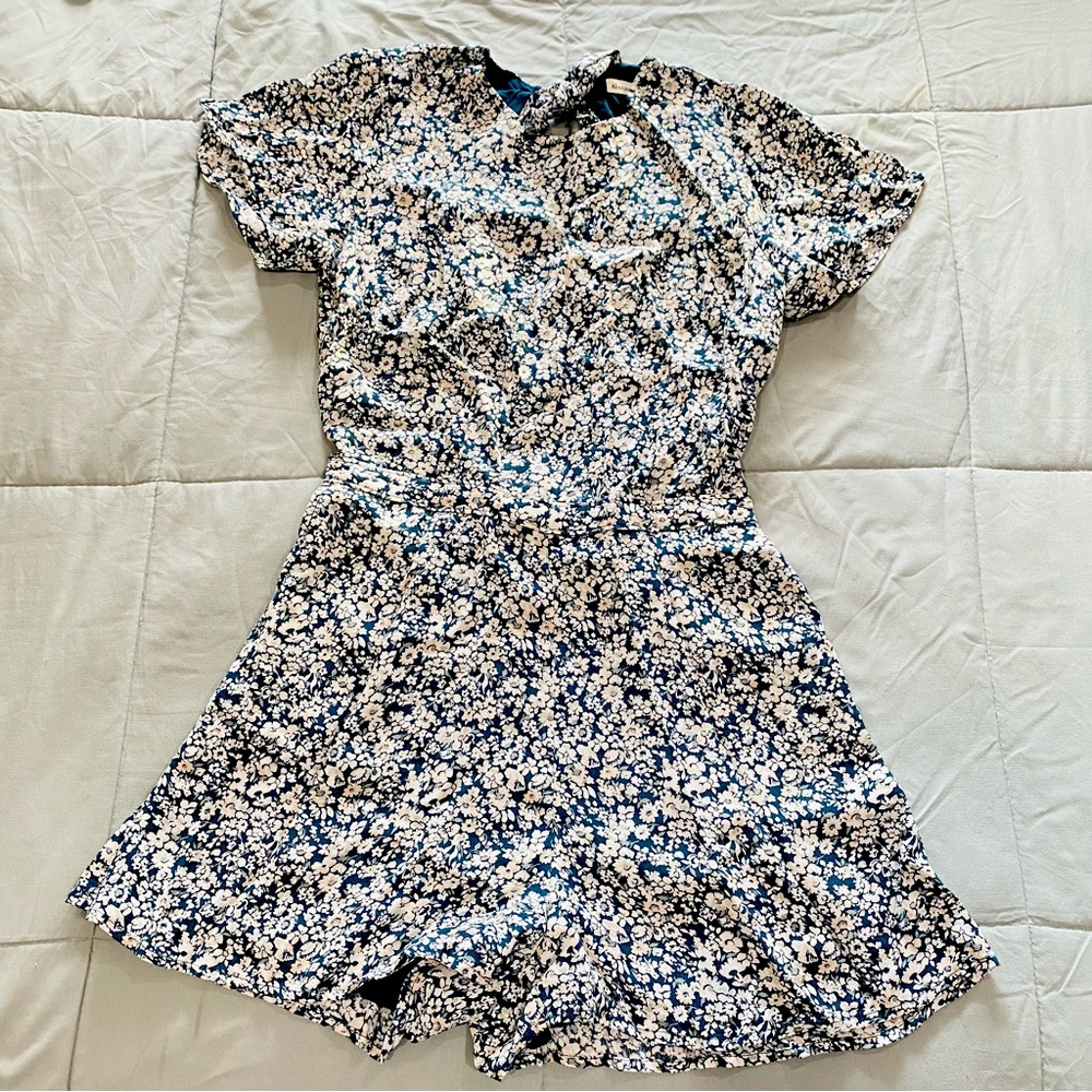 Abercrombie & Fitch Floral Romper! Women’s Size XS
